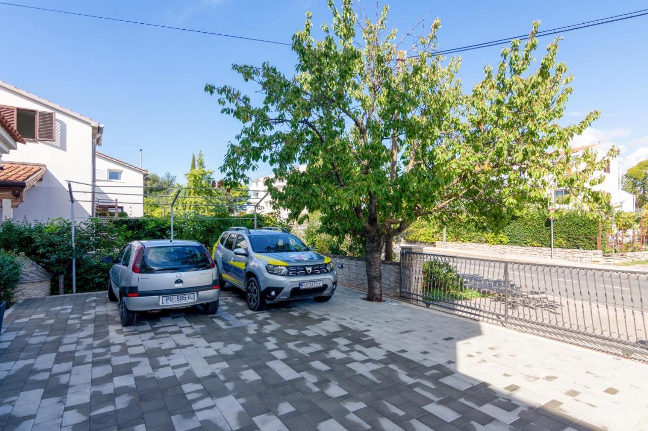 Apartments With A Parking Space Rovinj - 12656 Eksteriør bilde